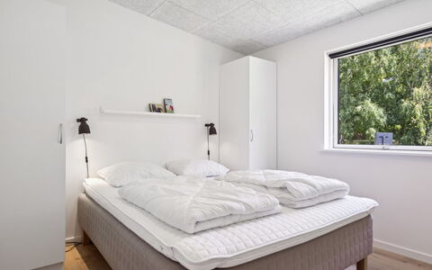 Gertraude - 800M from the Sea: Ceiling, Interior Design, Bedroom, Floor, Room, Flooring, Bed, Bed Frame, Apartment, Bedding