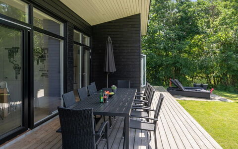 Gertraude - 800M from the Sea: Wood, Wood Flooring, Porch, Home, Flooring, Hardwood, Deck, Furniture, Shade, Outdoor Furniture