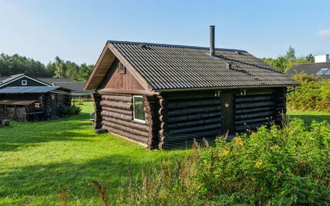 Barni - 7Km from the Sea: House, Roof, Home, Cottage, Shed, Garden Buildings, Siding, Yard, Log Cabin, Hut