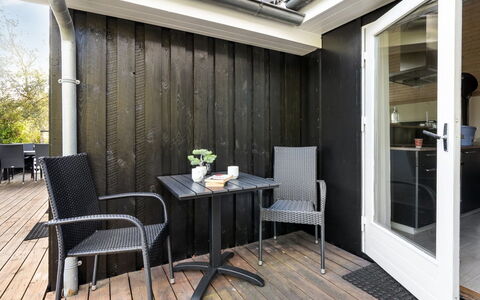 Soeren - 300M from the Sea: Wood, Home, Porch, Deck, Hardwood, Roof, Wood Stain, Wood Flooring, Eco Hotel