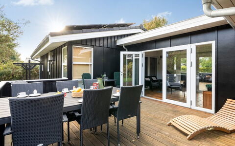 Soeren - 300M from the Sea: Wood, Home, Porch, Deck, Hardwood, Roof, Wood Stain, Wood Flooring, Eco Hotel