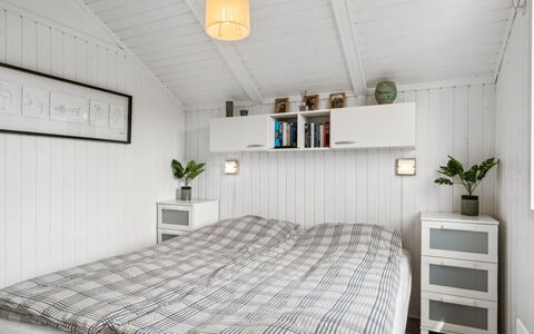 Lauha - 400M from the Sea: Wood, Home, Porch, Deck, Hardwood, Roof, Wood Stain, Wood Flooring, Eco Hotel