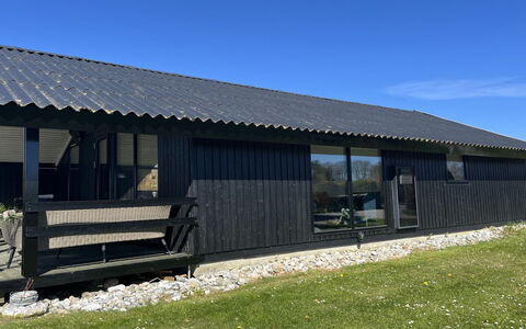 Lauha - 400M from the Sea: Wood, Home, Porch, Deck, Hardwood, Roof, Wood Stain, Wood Flooring, Eco Hotel