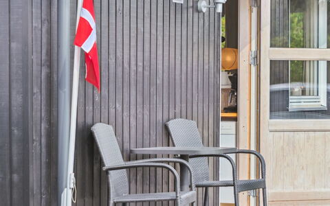 Mirkka - 200M from the Sea: Grass, Grassland, Land Lot, Cottage, Rural Area, Meadow, Garden Buildings, Garden, Shed