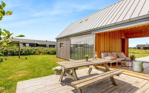Onni - 250M from the Sea: House, Home, Roof, Residential Area, Cottage, Estate, Farmhouse, Lawn, Landscaping, Siding