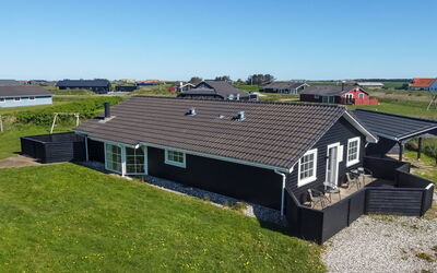 Winona - 600M from the Sea