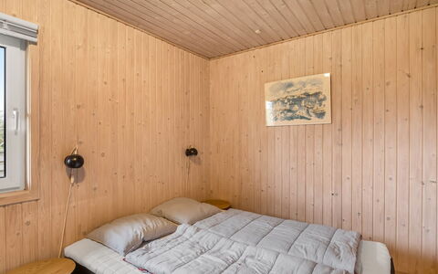 Gisella - 900M from the Sea: Wall, Bedroom, Flooring, Wood, Floor, Bed, Interior Design, Ceiling, Bed Sheet, Room