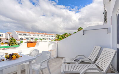 Accommodation:&nbsp;Parque Don Jose Poolside Retreat 603.1