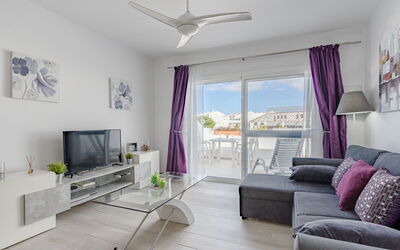 Accommodation:&nbsp;Parque Don Jose Poolside Retreat 603.1