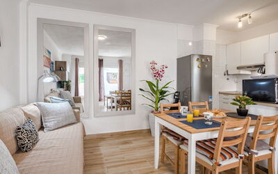 Accommodation:&nbsp;Copana 603.3