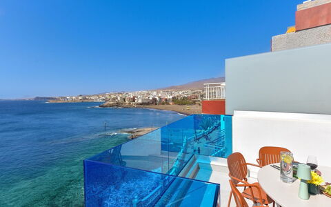Neptuno Suite Playa: Green, Leaf, Plant, Tree, Biome, Grass, Leisure, Woody Plant, Urban Design, Tints And Shades