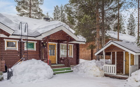 Operomukka 5: Cottage, House, Home, Garden Buildings, Siding, Log Cabin, Farmhouse, Estate, Shed, Yard