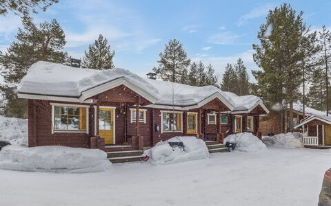 Operomukka 5: Cottage, House, Home, Garden Buildings, Siding, Log Cabin, Farmhouse, Estate, Shed, Yard
