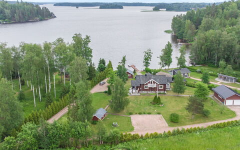 Villa Sirpia: Tree, House, Cottage, Home, Residential Area, Roof, Estate, Land Lot, Human Settlement