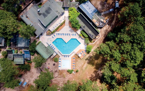 Accommodation:&nbsp;Les Cavales 642.3