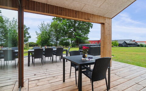 Wilgrib - 50M from the Sea: Wood, Roof, Architecture, Home, House, Cottage, Siding, Hardwood, Slope, Estate