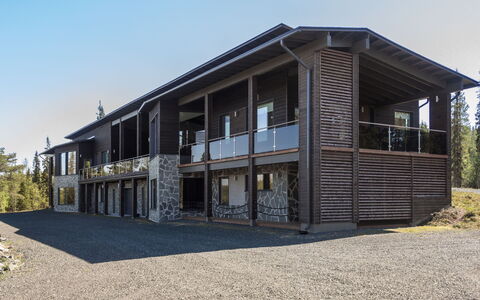 Holy Lake Chalet a: Home, Cottage, Estate, Siding, Porch, Farmhouse, Driveway, Log Cabin
