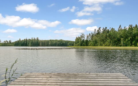 Karhupirtti: Sky, Water, Water Resources, Body Of Water, Natural Environment, Nature, Natural Landscape, Cloud, Waterway, Bank