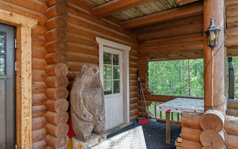 Karhupirtti: Wood, Cottage, Log Cabin, Garden Buildings, Shed, Wood Stain, Hardwood, Siding, Plank, Hut
