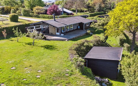 Titta - 10M to the Fjord: Blue, Shrub, Cottage, Groundcover, Garden, Estate, Shade, Landscaping, Farmhouse, Eco Hotel