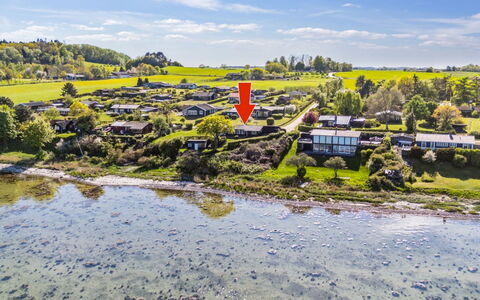 Titta - 10M to the Fjord: Blue, Shrub, Cottage, Groundcover, Garden, Estate, Shade, Landscaping, Farmhouse, Eco Hotel
