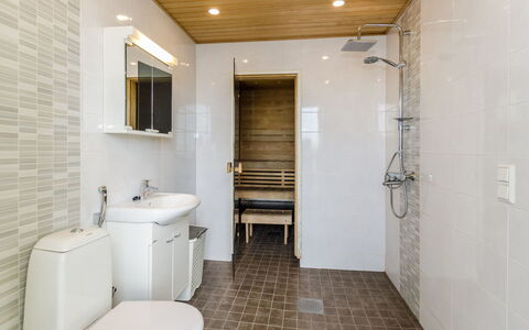 Kotaniemi: Flooring, Floor, Wall, Plumbing Fixture, Interior Design, Wood, Bathroom, Ceiling, Toilet, Tile