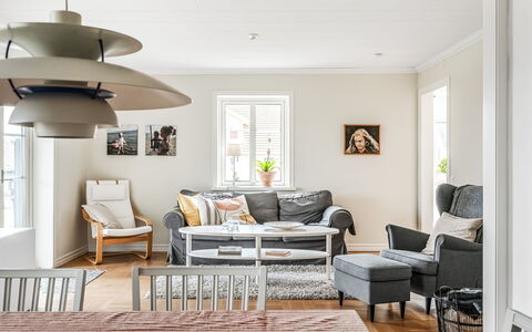 Haveliden: Furniture, Property, Couch, Wood, Comfort, Chair, Interior Design, Houseplant, Table, Living Room