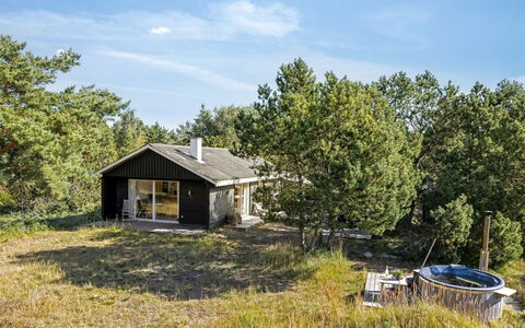 Dagny - 520M from the Sea: Grass, House, Roof, Cottage, Architecture, Home, Shrub, Land Lot, Rural Area
