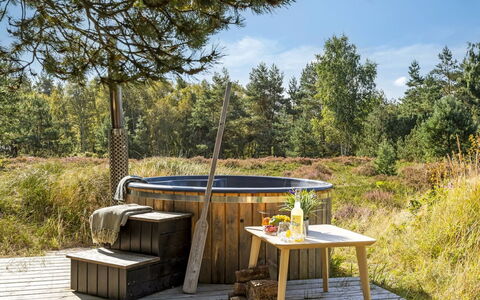 Dagny - 520M from the Sea: Garden, Hardwood, Bathtub, Backyard, Natural Material, Deck, Outdoor Furniture, Plumbing Fixture, Yard
