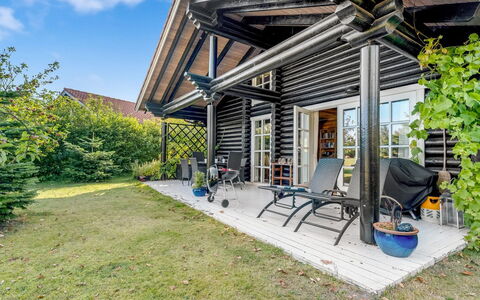 Sigga - 1.6Km from the Sea: Wood, Roof, Architecture, Home, House, Cottage, Siding, Hardwood, Slope, Estate