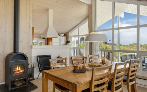 Udder - 250M from the Sea: Wood, Furniture, Ceiling, Flooring, Interior Design, Floor, Chair, Living Room, Room, Light Fixture