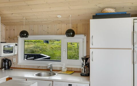 Udder - 250M from the Sea: Kitchen, Kitchen Appliance, Countertop, Flooring, Wood, Interior Design, Major Appliance, Ceiling, Floor, Furniture