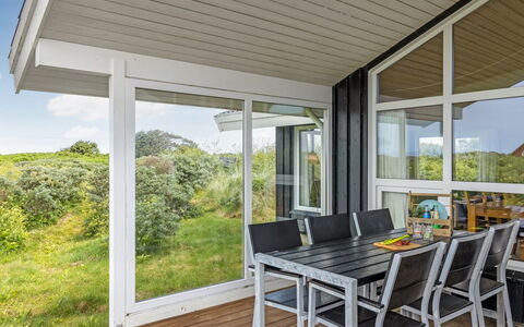 Udder - 250M from the Sea: Wood, Ceiling, Flooring, Interior Design, Floor, Furniture, Porch, Home, Hardwood, Chair