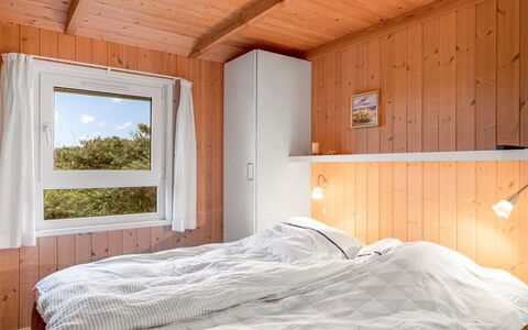 Udder - 250M from the Sea: Bedroom, Wood, Bed, Interior Design, Bed Sheet, Bedding, Floor, Flooring, Ceiling, Bed Frame