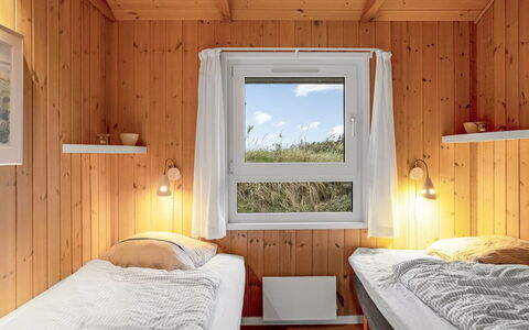 Udder - 250M from the Sea: Bedroom, Wood, Bed, Interior Design, Floor, Flooring, Bed Sheet, Bedding, Ceiling, Bed Frame