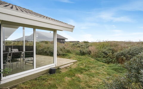 Udder - 250M from the Sea: Roof, Home, Cottage, Estate, Garden Buildings, Outdoor Structure, Daylighting, Farmhouse, Shed