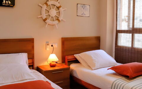El Pinar de San Ginés: Furniture, Interior Design, Wall, Wood, Flooring, Bedroom, Bed, Floor, Room, Textile