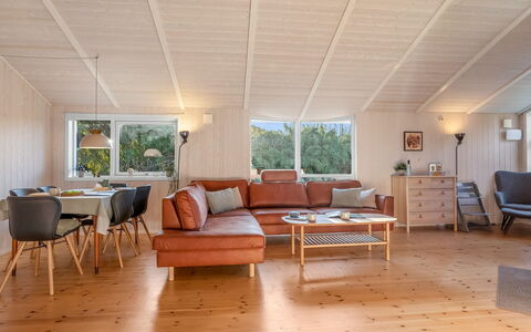 Nashota - 600M from the Sea: Wood, Roof, Architecture, Home, House, Cottage, Siding, Hardwood, Slope, Estate