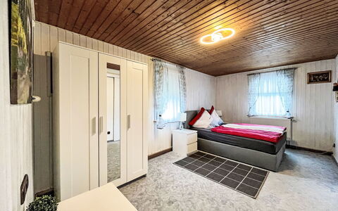 Adenau 385: Building, Property, Furniture, Comfort, Wood, House, Interior Design, Bed Frame, Floor, Flooring