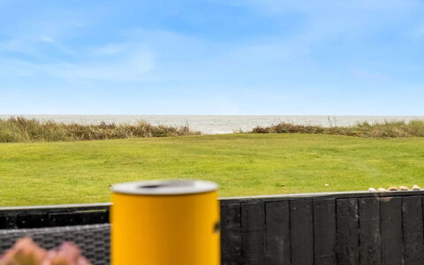 Snioulf - 10M from the Sea: Wood, Home, Porch, Deck, Hardwood, Roof, Wood Stain, Wood Flooring, Eco Hotel