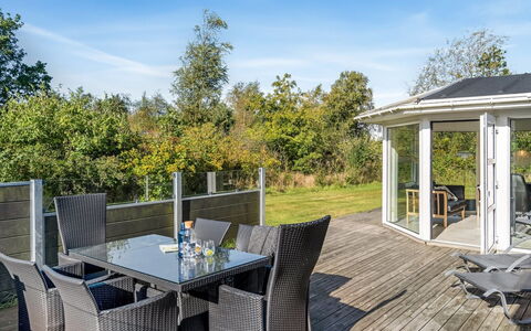 Martina - 500M from the Sea: Grass, Grassland, Land Lot, Cottage, Rural Area, Meadow, Garden Buildings, Garden, Shed