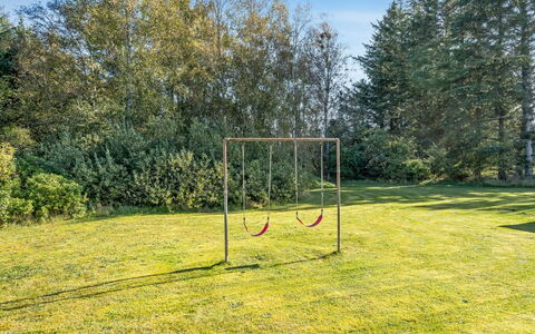 Martina - 500M from the Sea: Grass, Grassland, Land Lot, Cottage, Rural Area, Meadow, Garden Buildings, Garden, Shed