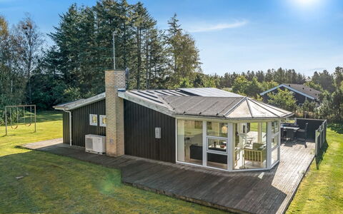 Martina - 500M from the Sea: Grass, Grassland, Land Lot, Cottage, Rural Area, Meadow, Garden Buildings, Garden, Shed