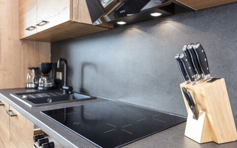 Zell am See 680: Countertop, Cabinetry, Kitchen Sink, Gas Stove, Kitchen Stove, Cooktop, Wood, Kitchen Appliance, Kitchen, Interior Design