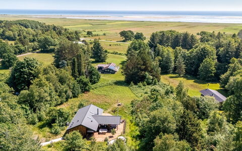 Duco - 780M from the Sea: Landscape, Ecoregion, Land Lot, Home, Rural Area, Cottage, Plain, Estate, Plantation, Meadow