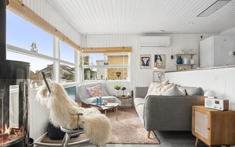Dagh - 100M from the Sea: Interior Design, Furniture, Living Room, Flooring, Couch, Lighting, Ceiling, Home, Room, Floor
