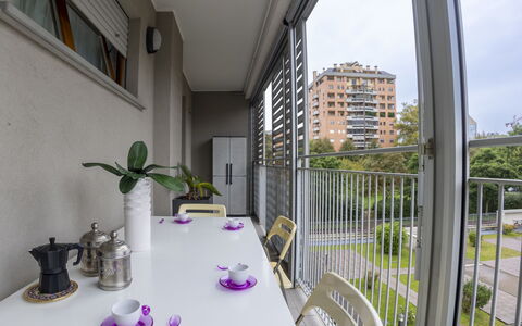 Giulia Apartment: Plant, Building, Property, Window, Table, Tableware, Sky, Interior Design, Houseplant, Architecture