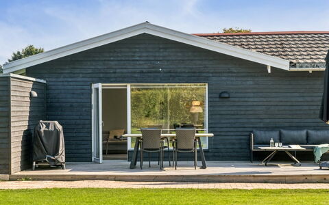 Frede - 1Km from the Sea: Roof, House, Home, Cottage, Door, Siding, Deck, Porch, Plank, Hardwood