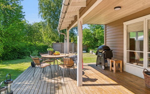 Jovana - 150M to the Fjord: Wood, Roof, Architecture, Home, House, Cottage, Siding, Hardwood, Slope, Estate