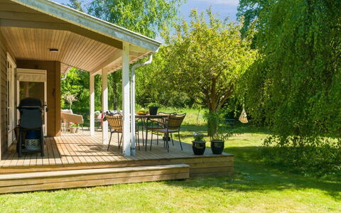 Jovana - 150M to the Fjord: Wood, Roof, Architecture, Home, House, Cottage, Siding, Hardwood, Slope, Estate